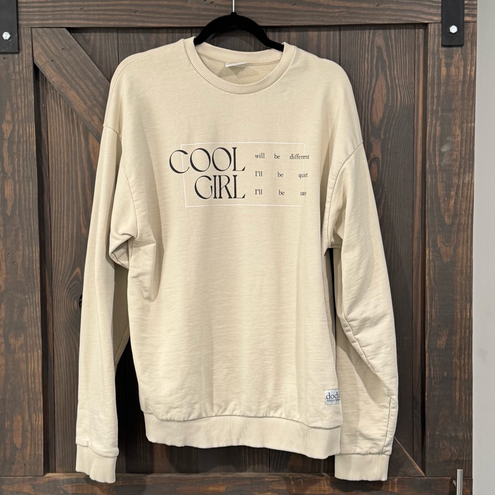 dodie‎ Build A Problem Cool Girl Tan Crewneck Sweatshirt Size Large